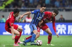 开云体育登录-广州恒大在主场战胜青岛黄海，保持稳定