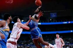 开云体育官网-比赛前状况不佳，球队备战威胁重重