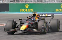 开云下载-哈斯车队力克迈凯伦，佩雷兹关键制胜