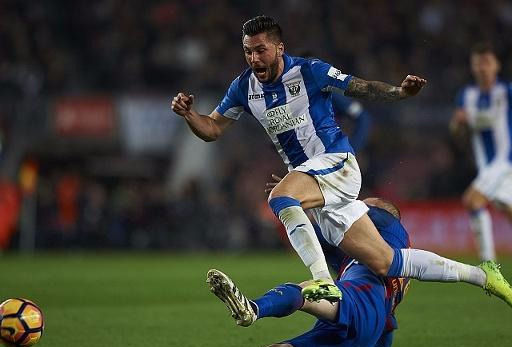 阿拉维斯队做客获胜,实现赛季首胜 阿拉维斯队做客获胜,实现赛季首胜