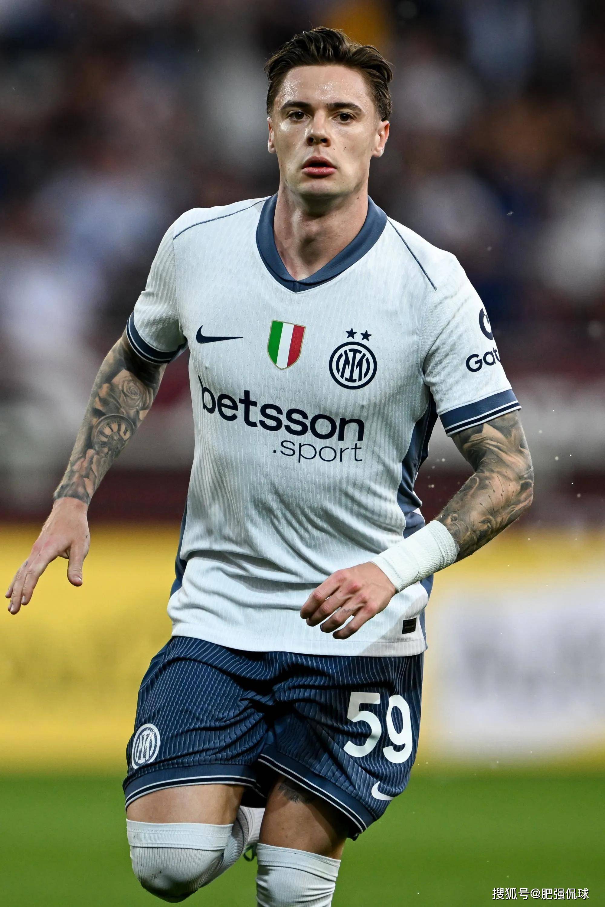 国米后卫连场发挥出色，球队稳固防线