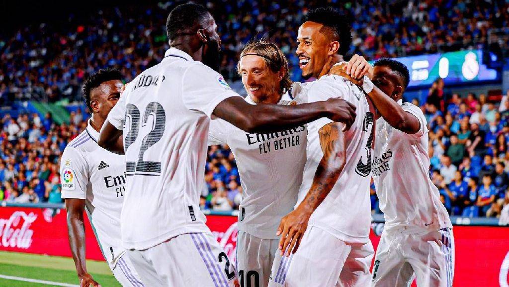 皇家马德里对阵巴黎，两支豪强谁能笑到最后