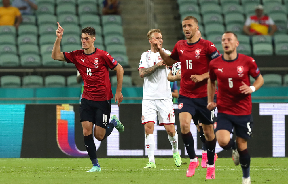 关于雷恩纳胜利,总比分2-1挺进四强的信息 关于雷恩纳胜利,总比分2-1挺进四强的信息