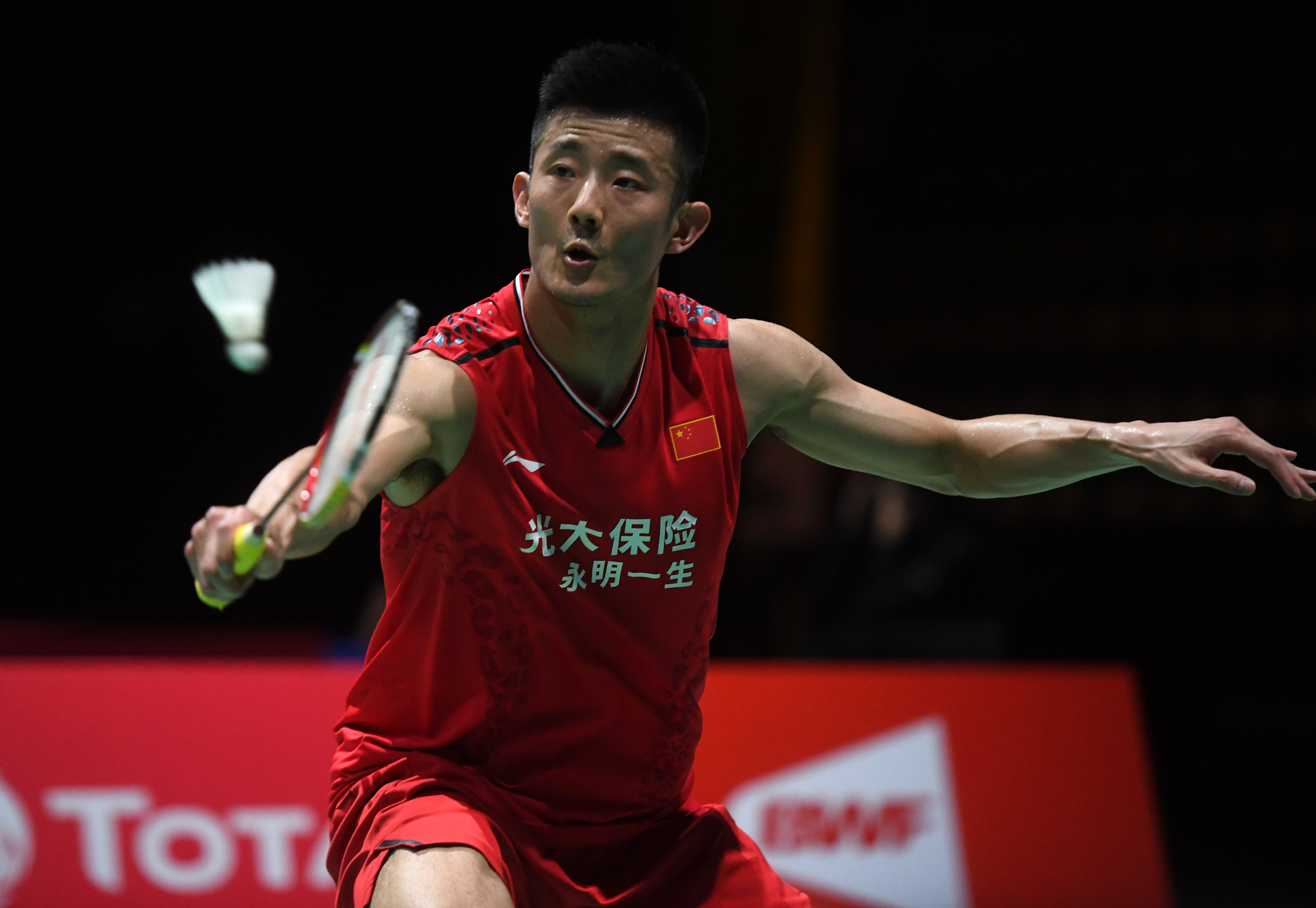 马来西亚羽毛球队横扫英格兰羽毛球队，谌龙绝境逆转的简单介绍