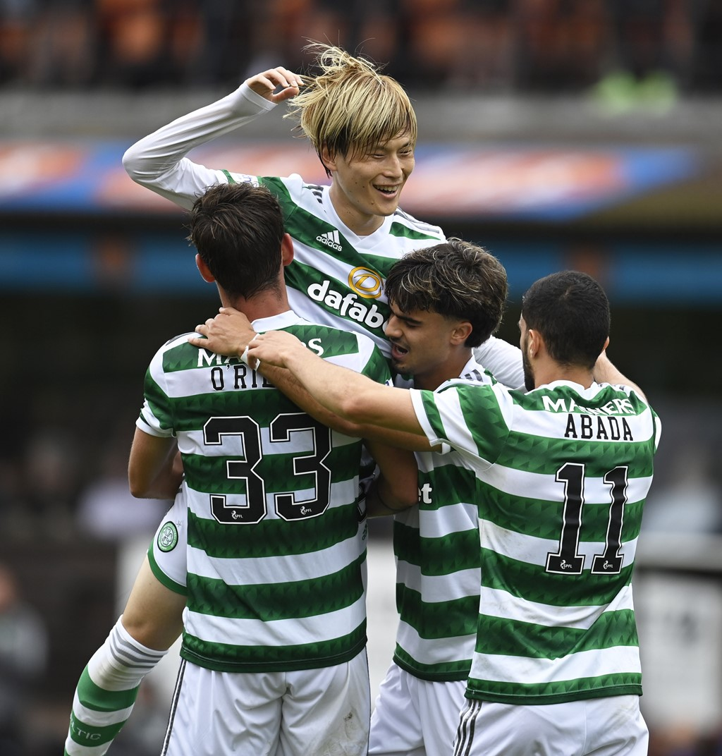 包含湖人B队完胜凯尔特人B队,福克斯完成帽子戏法的词条 包含湖人B队完胜凯尔特人B队,福克斯完成帽子戏法的词条