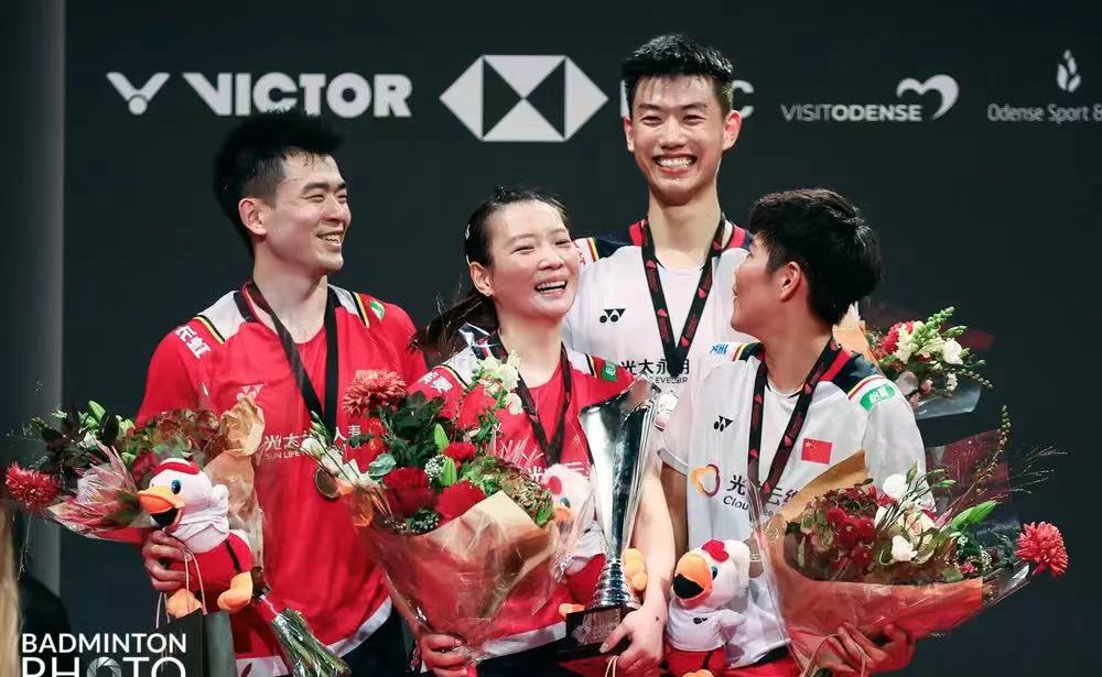 丹麦队鏖战日本队，郑思维统治全场