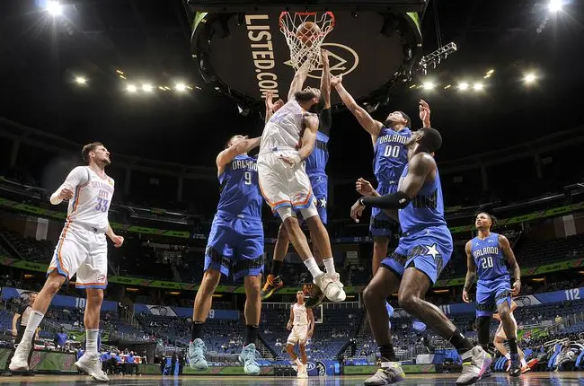 雷霆碾压江苏队，武切维奇刷新纪录